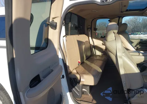 2002 Ford F-150 Lariat/Xl/Xlt из США, поврежденный, VIN 1FTRX18L02NB63471